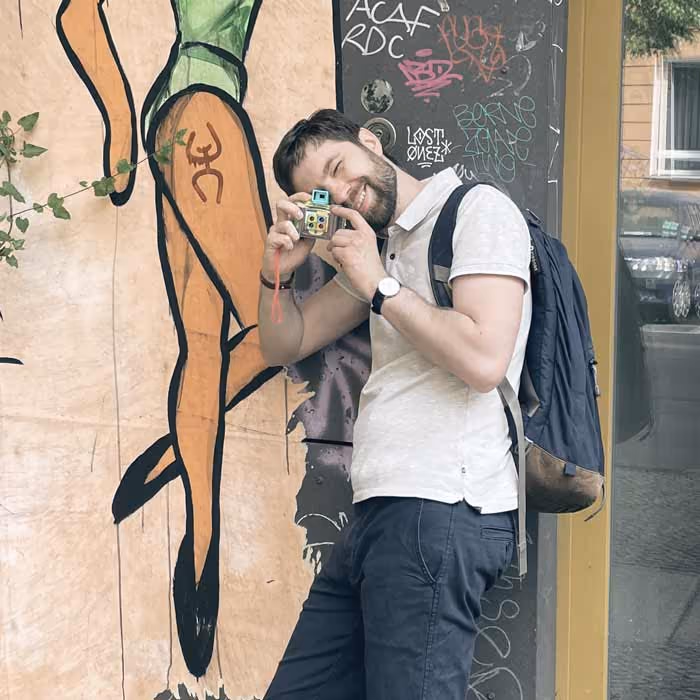 Artem Sapegin is making photos with a toy camera